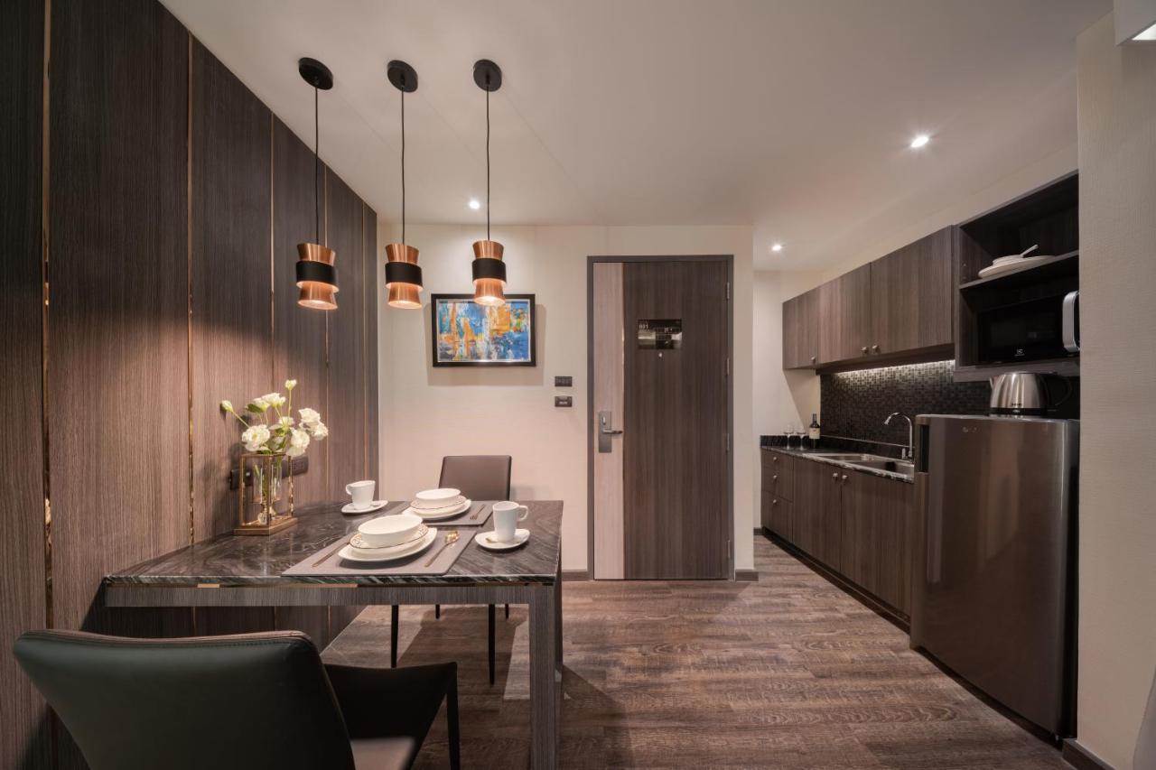 Отель Aspira Parc Sukhumvit 22 Бангкок Экстерьер фото